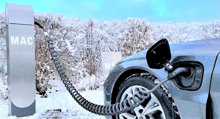 Viele Tipps: Elektrofahrzeug und Akku an kalten Wintertagen